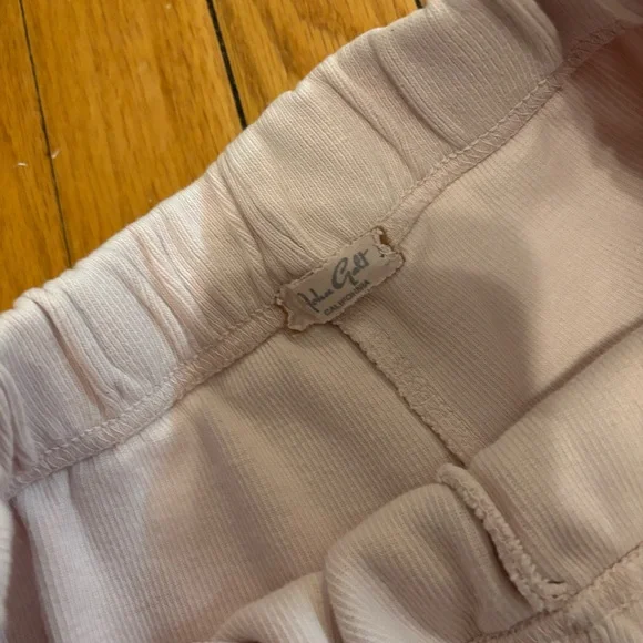 Brandy Melville John Galt Shorts - Picture 5 of 5